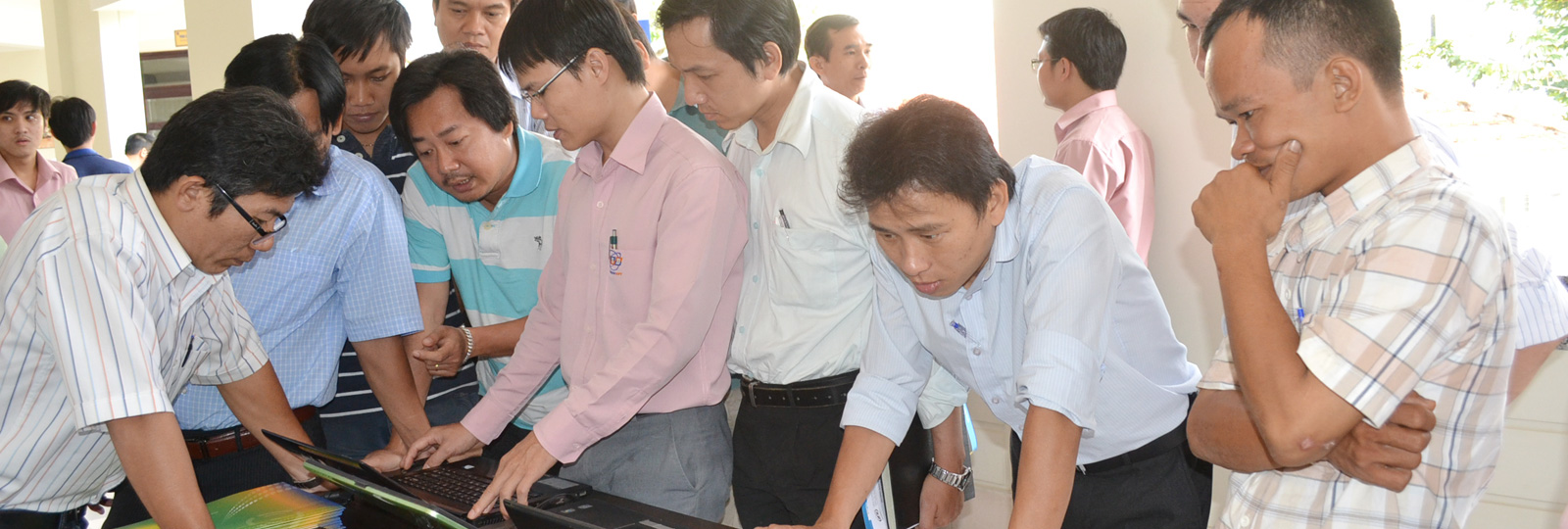 banner tu van lap nghiep